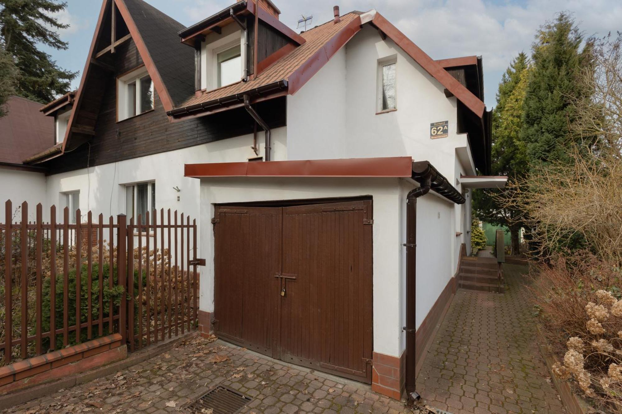 Quiet Bemowo House With Garden By Renters Warszawa